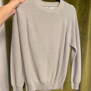 Zara Women's Gray Crew Neck Sweater